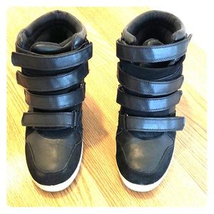 BDG sneaker heels in black